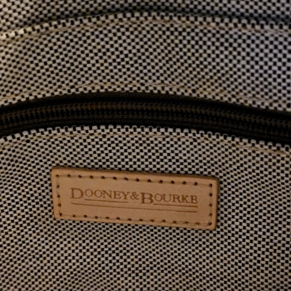 DOONEY & BOURKE BUCKLE SATCHEL HANDBAG TAN BROWN SIGNATURE SHOULDER BAG - Picture 3 of 11